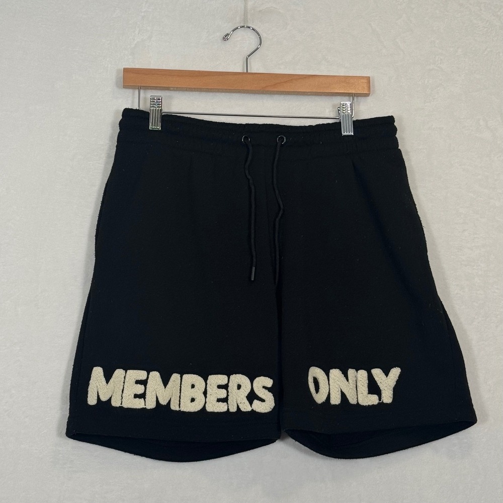 Members Only Black Chenille Logo Fleece Sweat Shorts Large